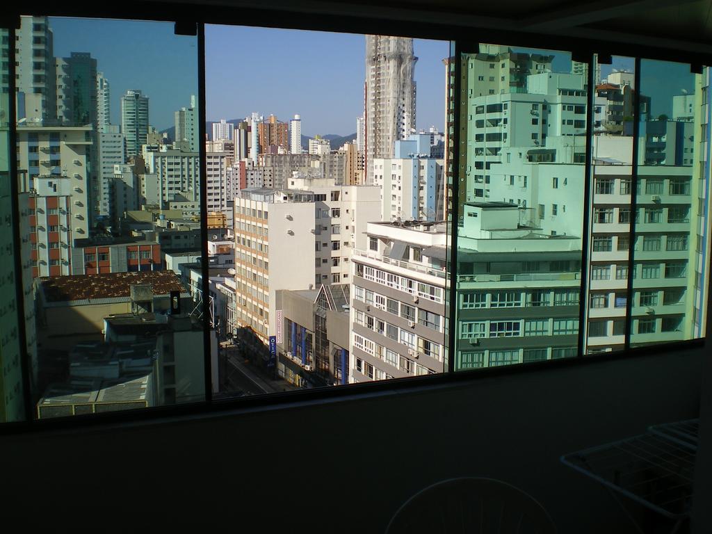 Apartamento Dante Tomio Balneario Camboriu Dış mekan fotoğraf